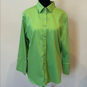 Green Women's Button-Up Shirt Chicos size 12 no iron like new